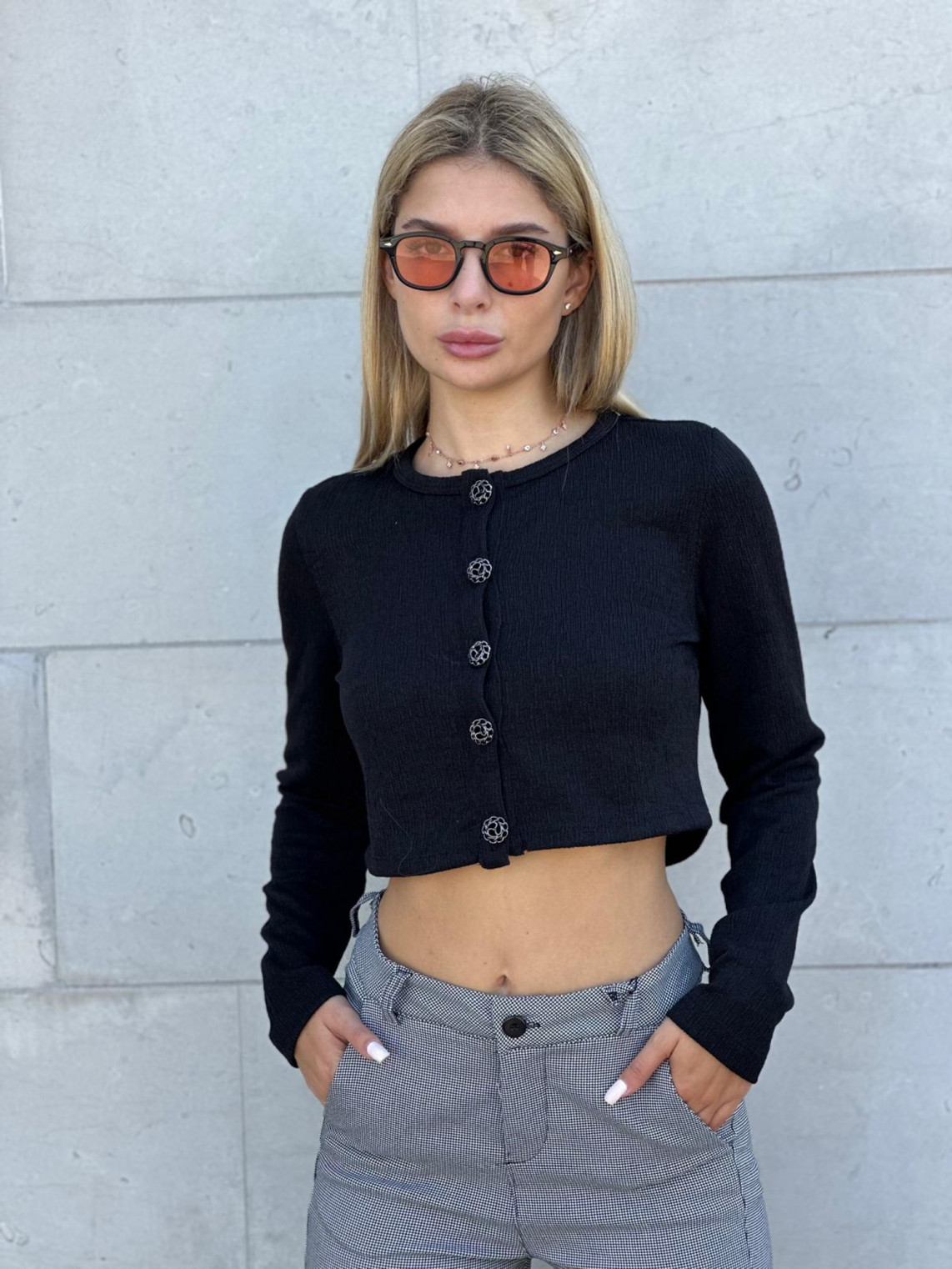 עליונית כפתורים סריג