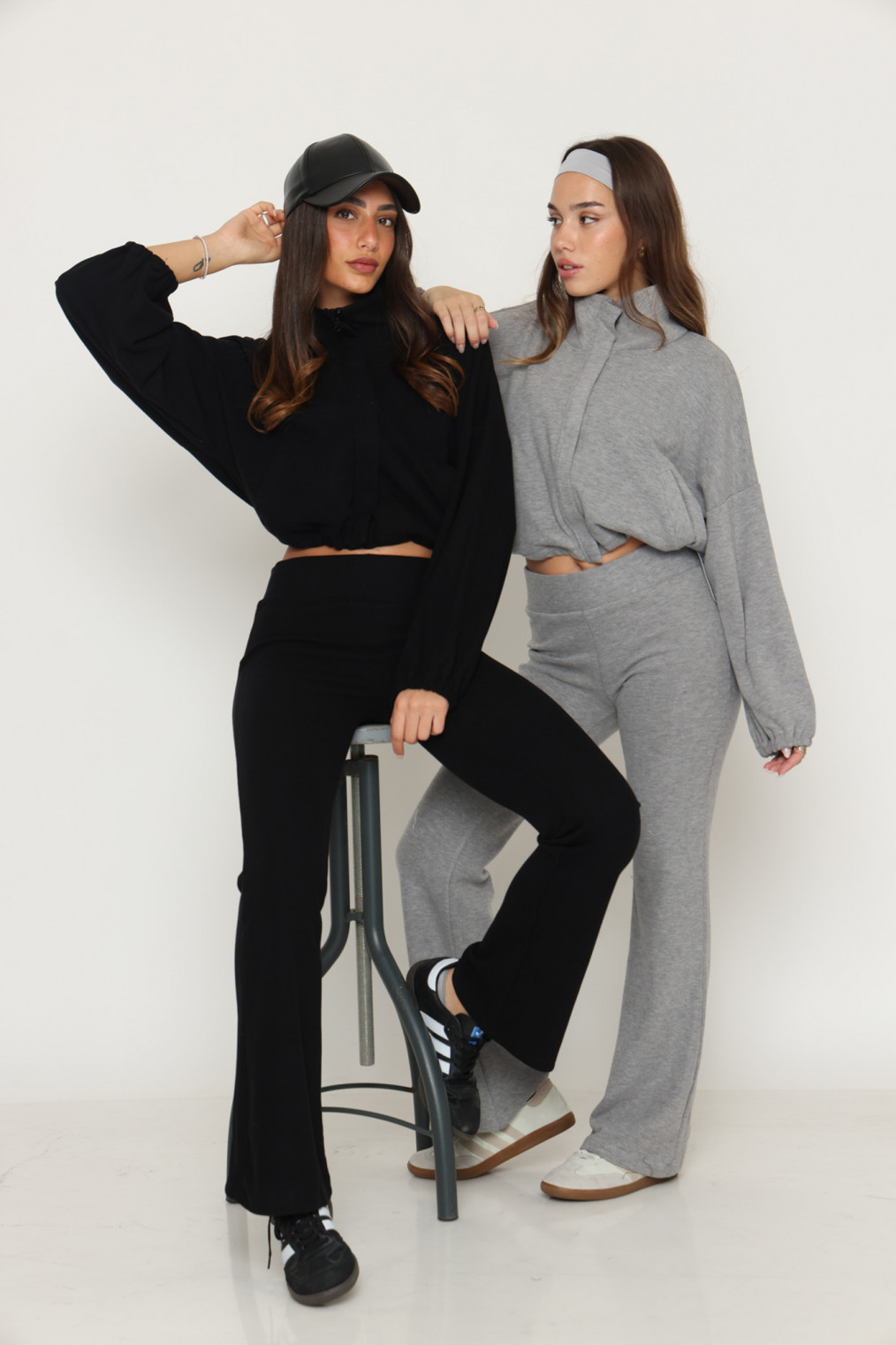 חליפה בטן גומי צווארון גולף