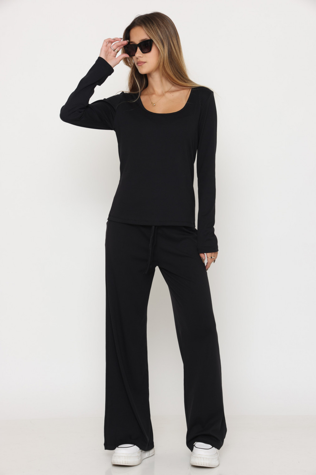 חליפה שרוול ארוך מכנס רחב