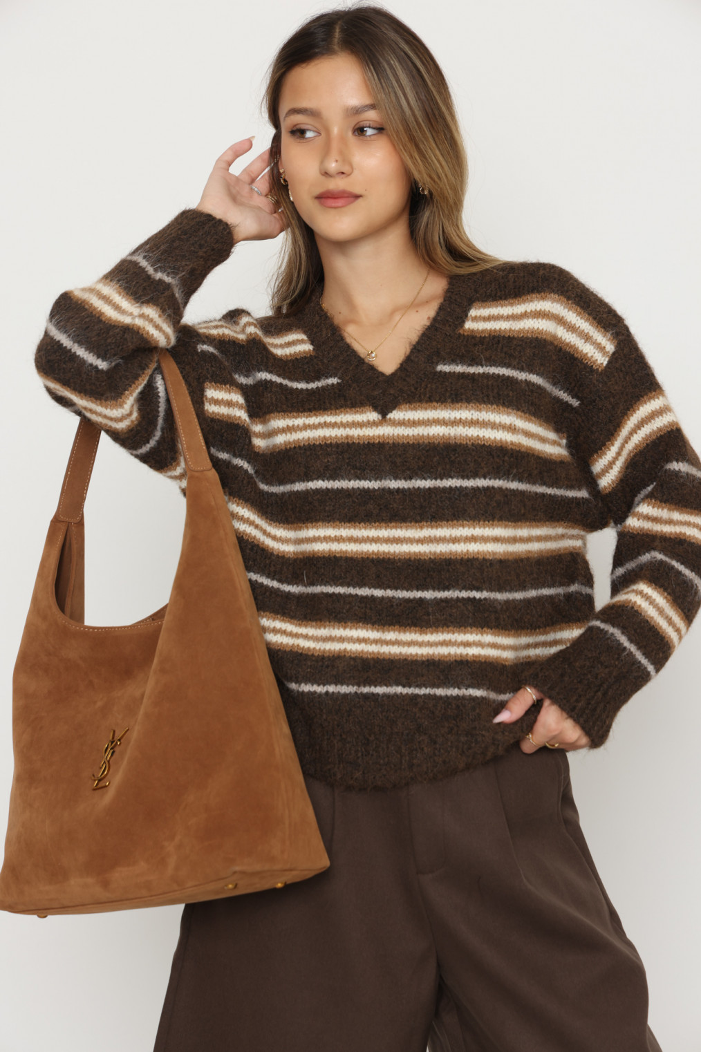 סריג וי פסים