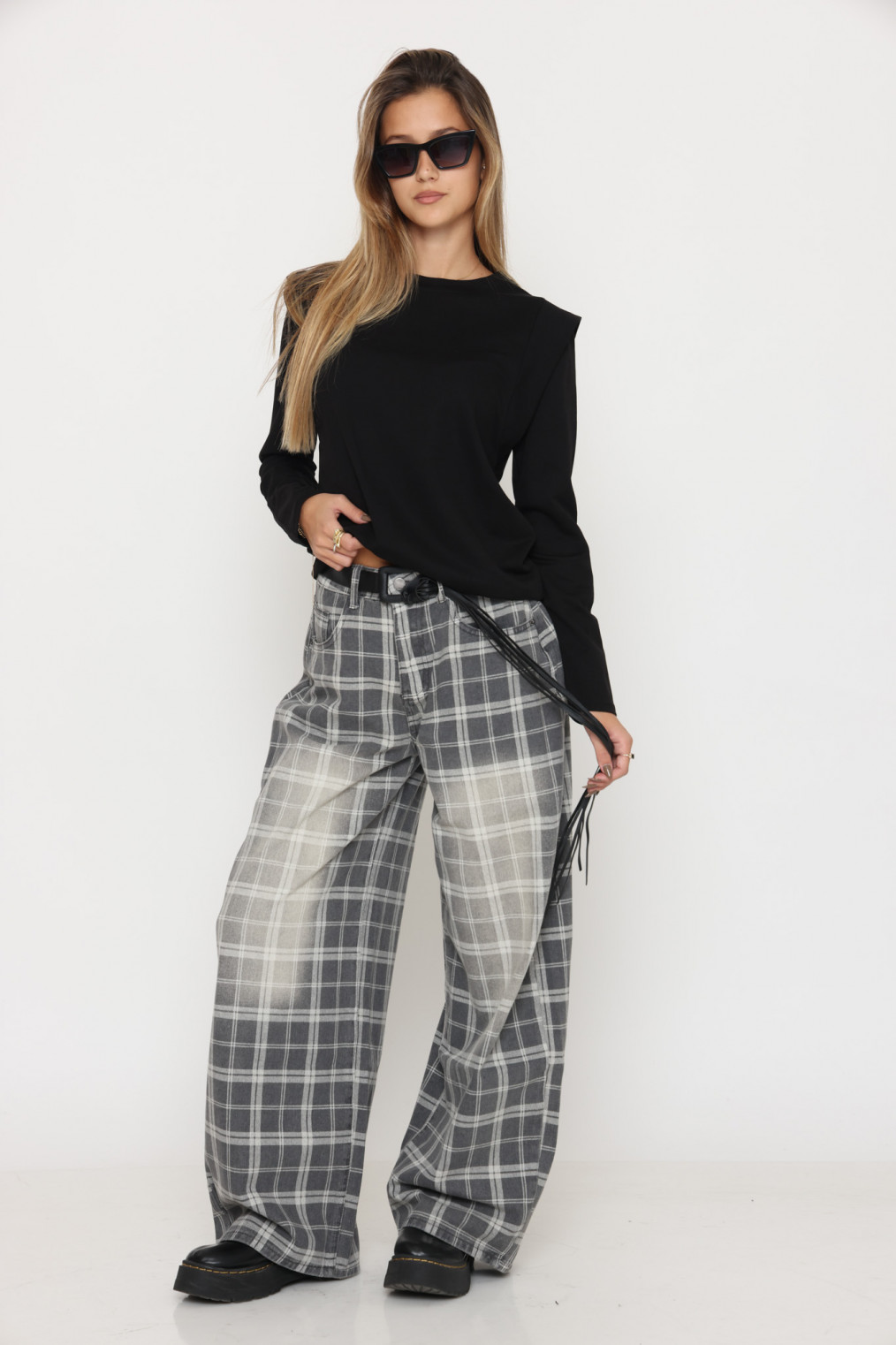 מכנס משבצות+חגורה באגי