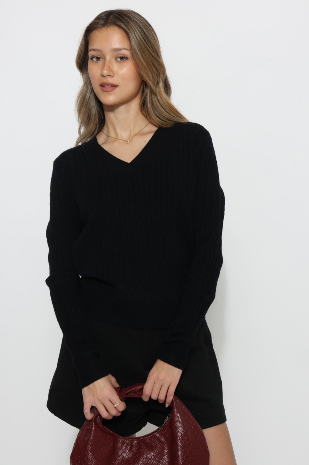 חולצה V סריג מכונה