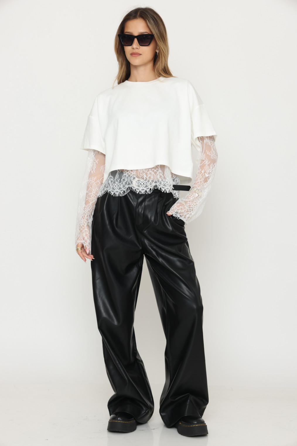 מכנס דמוי עור חגורה