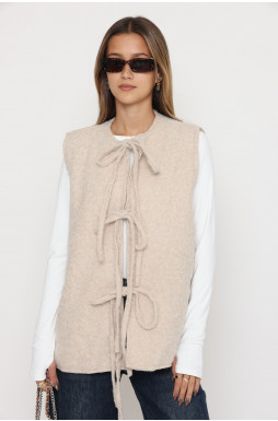 עליונית ללא שרוול