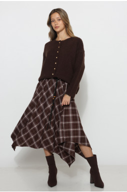 חצאית משובצת שפיצים