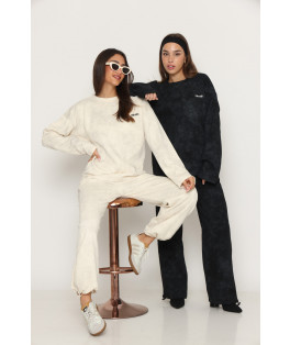 חליפה בטיק גומי במכפלת