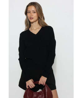 חולצה V סריג מכונה