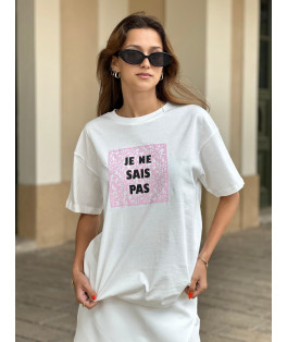 חולצה דפוס ריבוע