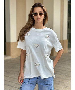 חולצה ריקמה כבשים