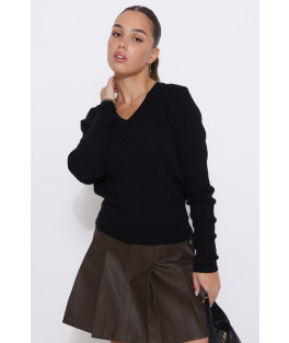 סריג וי צמות 